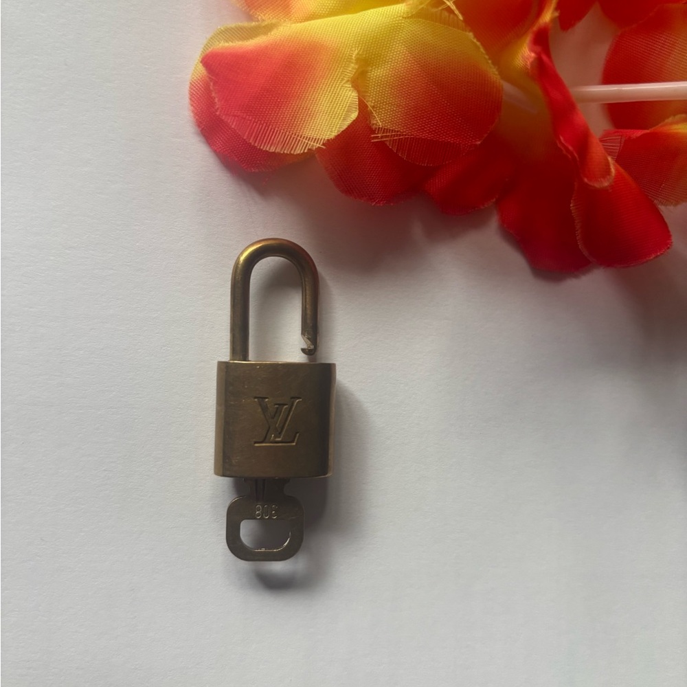 LV authentic lock and key